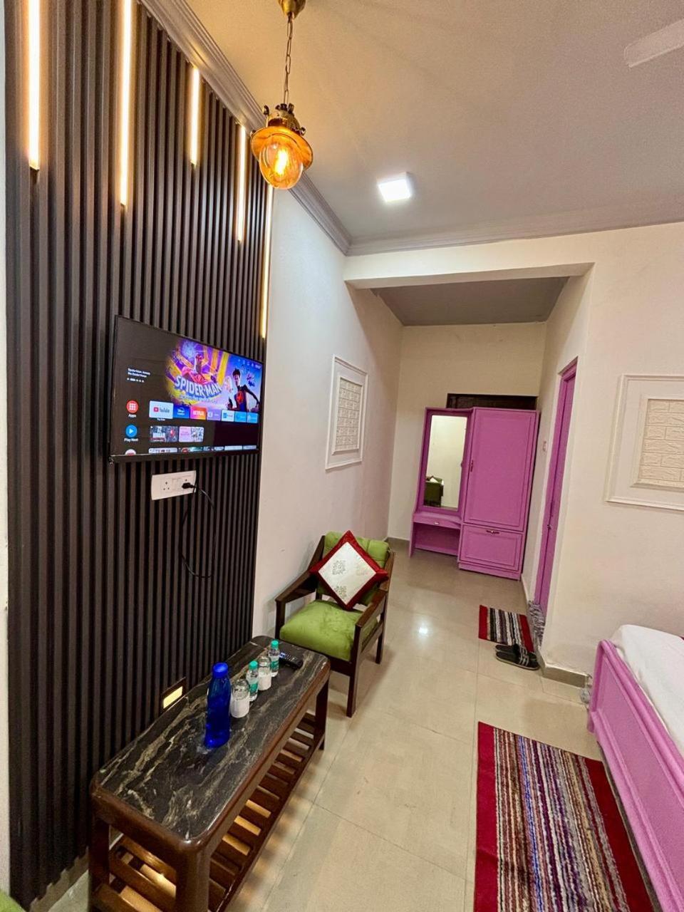 Hotel Amar Массури Экстерьер фото
